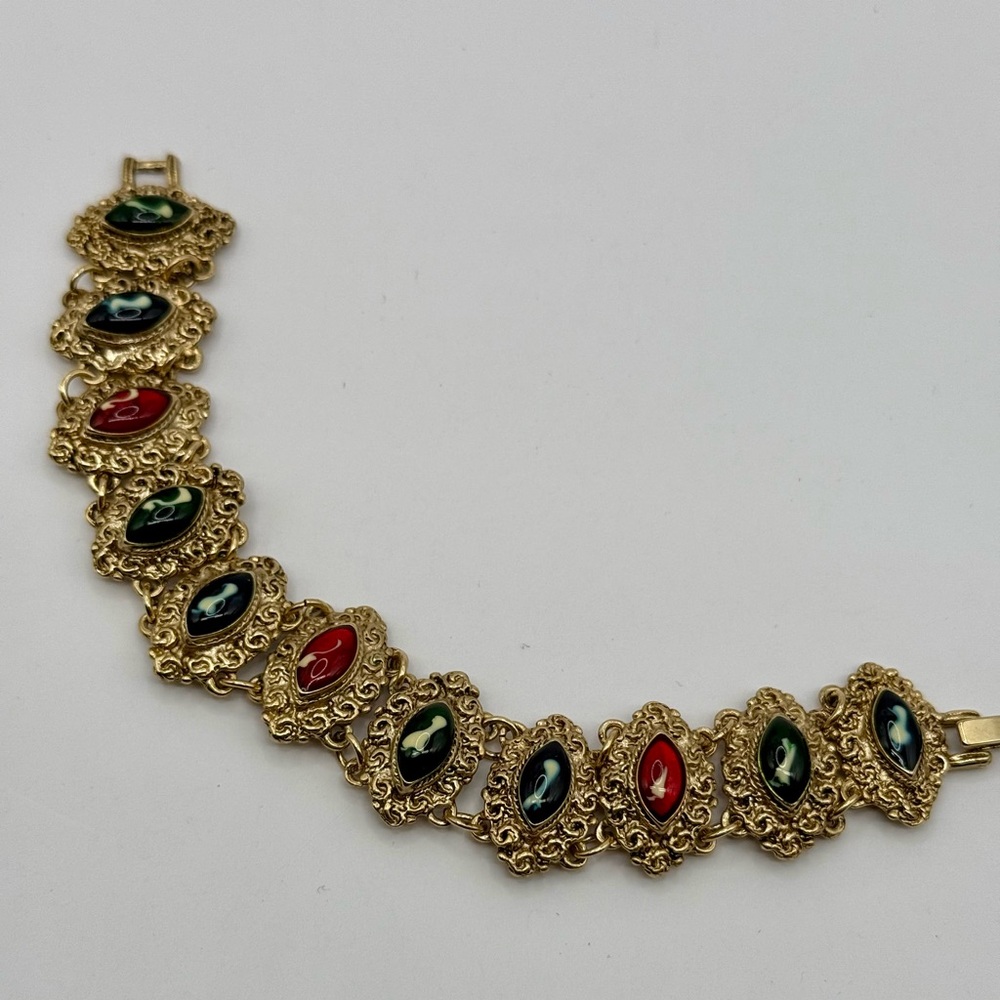 Vintage Victorian Style Gold Tone
Bracelet w/ Rhinestones 7” - Picture 9 of 16